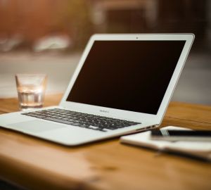 Известно число россиян, которые работают удаленно