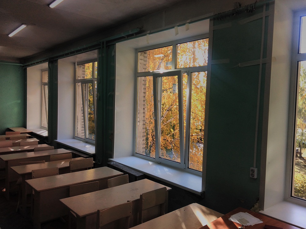 В ряде школ Кузнецка установлены новые окна