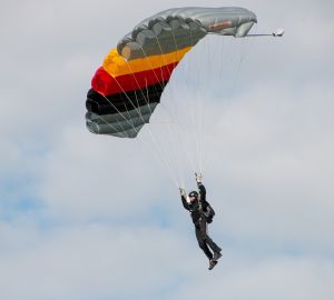 Житель Башкирии отвлекся на телефонный звонок и опоздал на самолет, который разбился