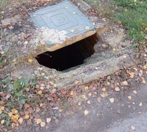 В Мокшане дети играли возле открытого колодца