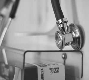 Врач рассказал о симптомах ковида, при которых нужно срочно обращаться в больницу