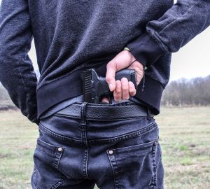 Мужчина застрелил мужа подруги жены