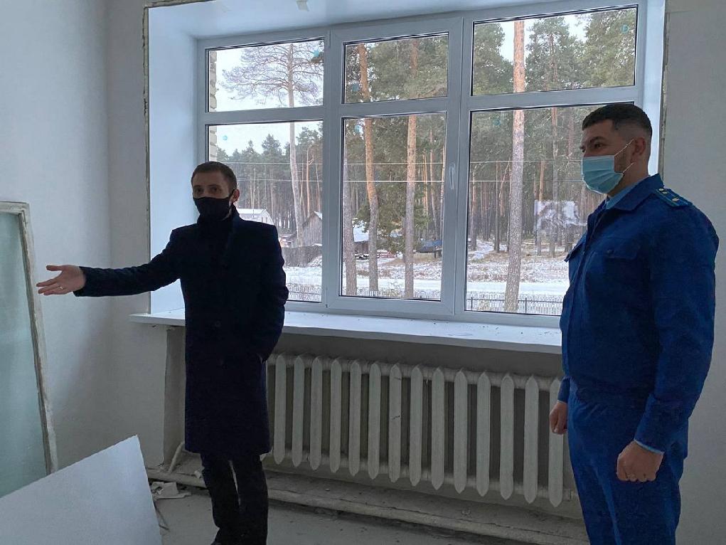 Организацией, сорвавшей сроки ремонта амбулатории, заинтересовались в прокуратуре