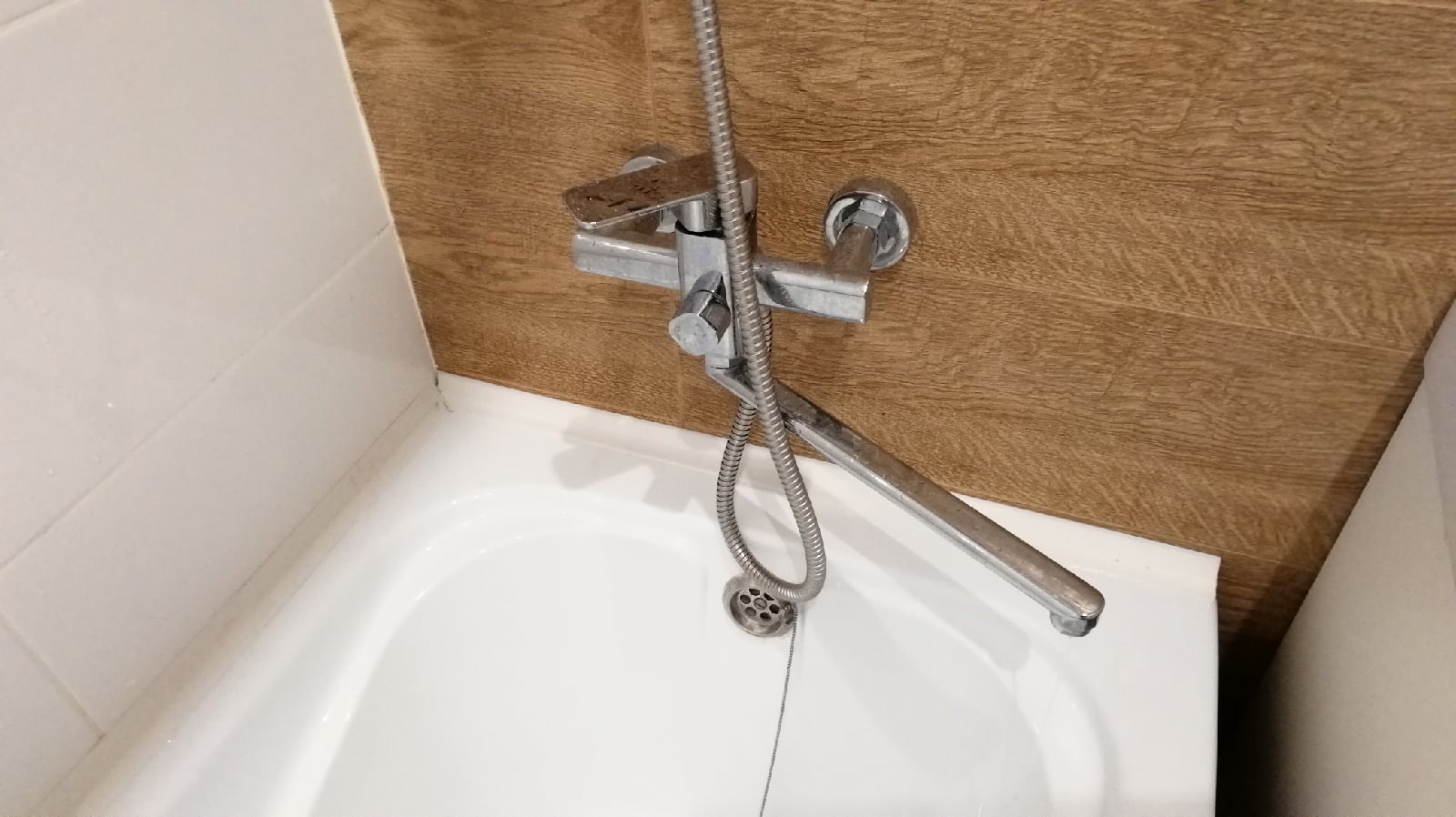 Собинова и Лодочная: где еще люди останутся без холодной воды