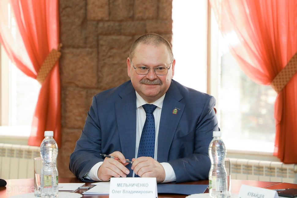 Олег Мельниченко: газ проведут в 2676 домов до конца года