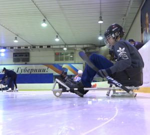 В Кузнецке организовали хоккейную слэдж-группу для детей-инвалидов