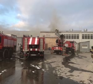 Жуткий пожар на пензенском складе ликвидировали почти 13 часов