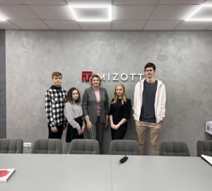 При поддержке Ольги Израновой школьники изобретают новую машину для дезинфекции