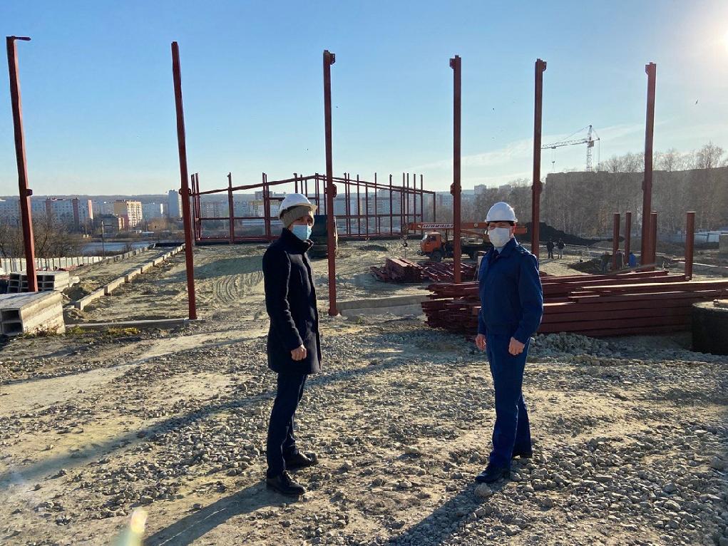 В Пензе крытый каток строят с отставанием от графика