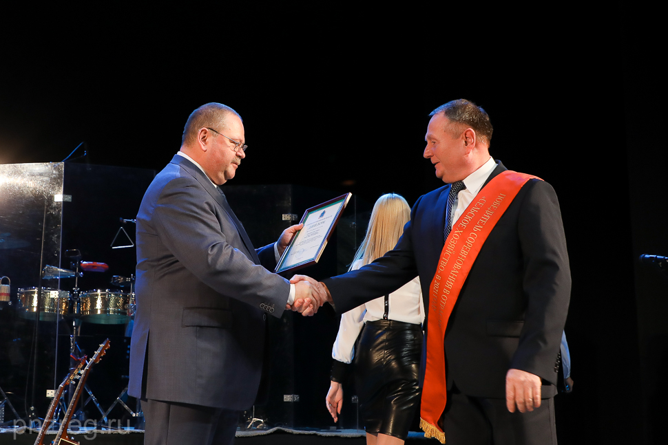 Мельниченко наградил пензенских аграриев