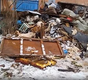 Жители улицы Вяземского пожаловались на возникший у дома «арт-объект»