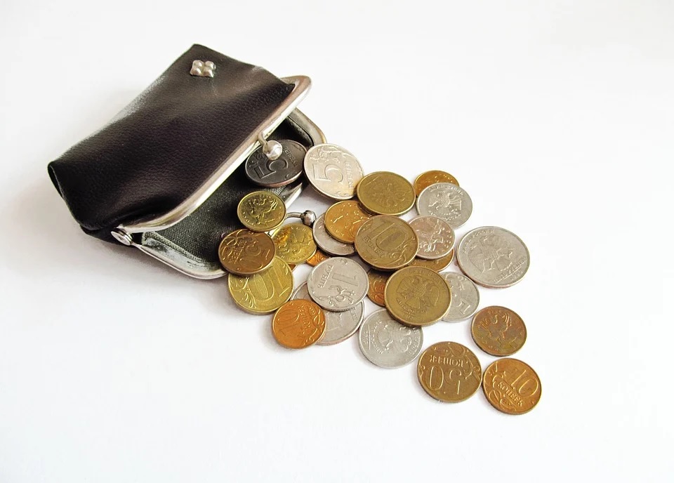 Сотрудникам санатория имени Володарского полтора месяца не платят зарплату