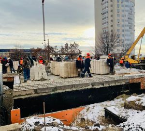 В Пензе современный медицинский объект будут строить лучшие каменщики региона
