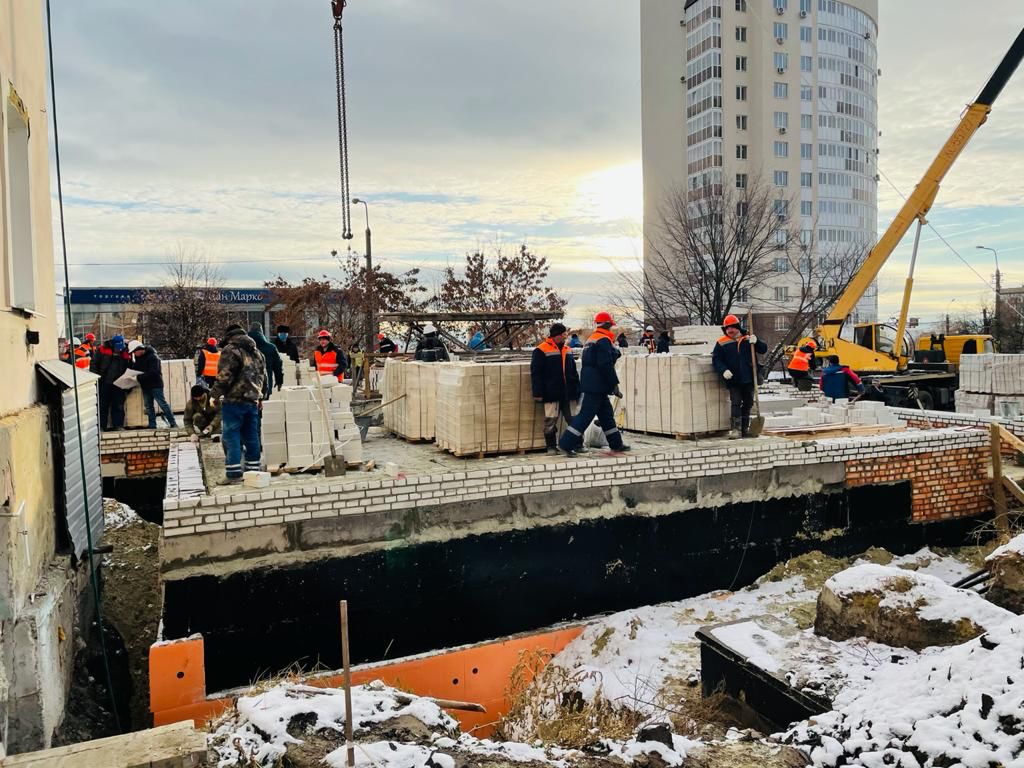 В Пензе современный медицинский объект будут строить лучшие каменщики региона