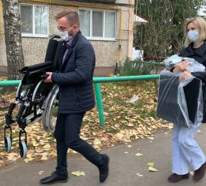 Валерий Лидин помог жительнице Пензенской области получить инвалидную коляску