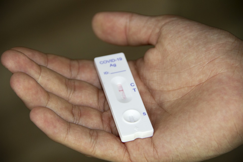 В Пензе начали продавать экспресс-тесты на коронавирус