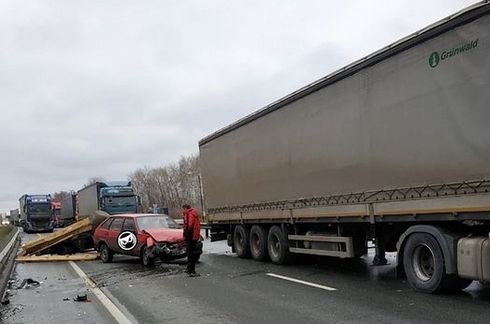 Снегопад усложнил обстановку на дорогах Пензенской области