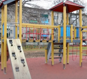 В Пензе смонтировано две трети игровых площадок