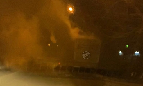Очевидцы сообщили о горящей машине в одном из районов Пензы