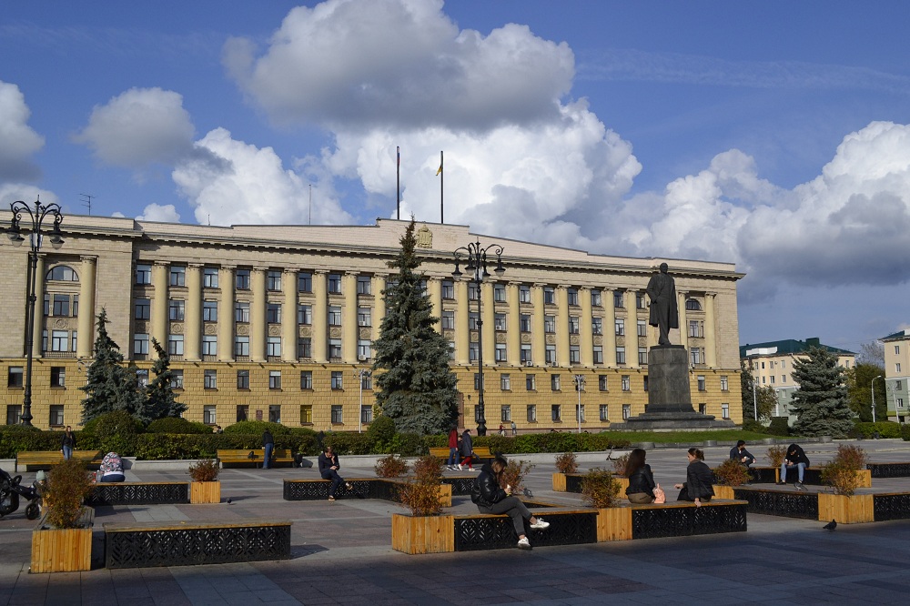 Олег Мельниченко сообщил о высокой заболеваемости среди работников аппарата