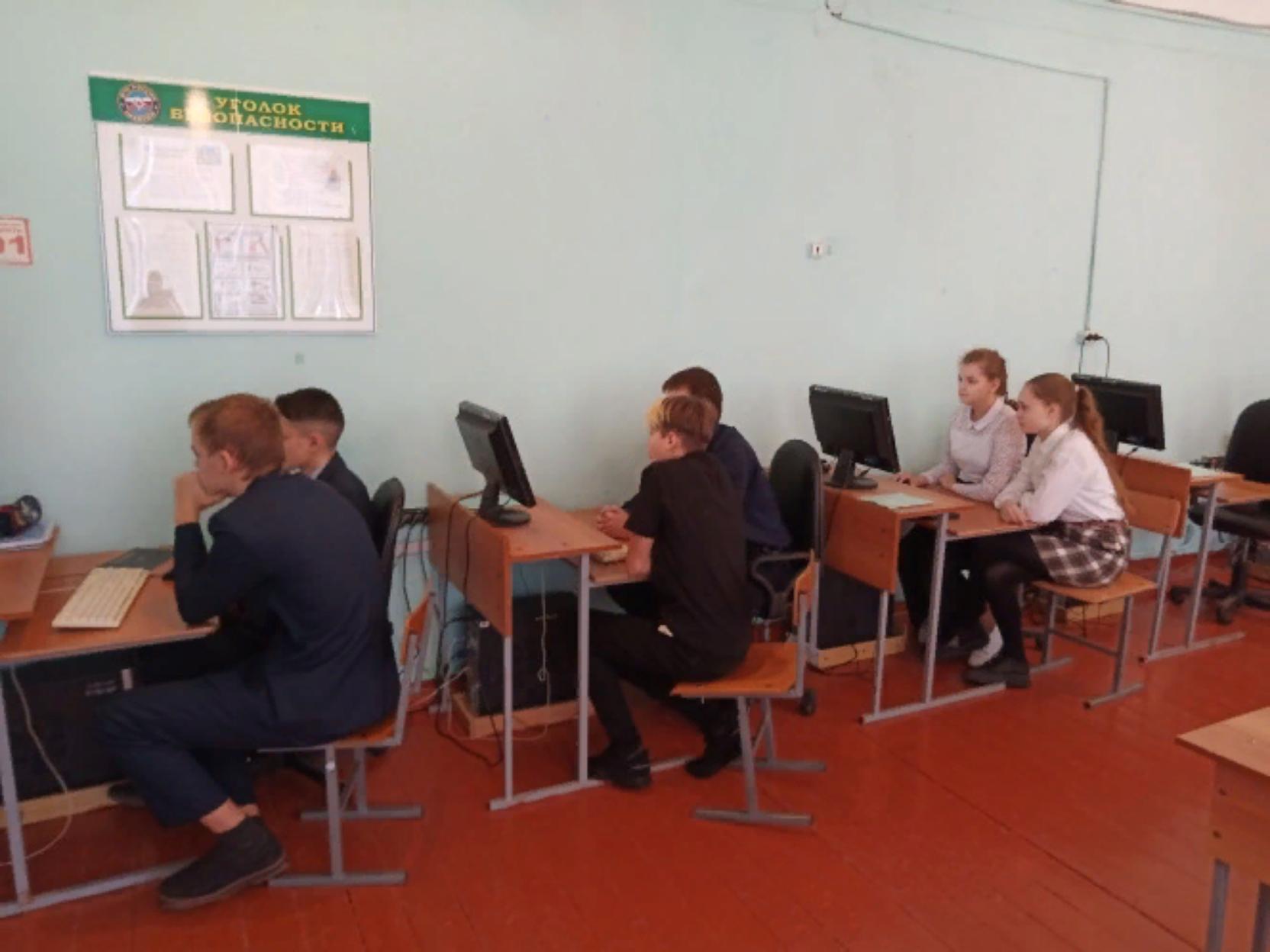 Кузнецкие школьники поучаствовали в просветительской акции