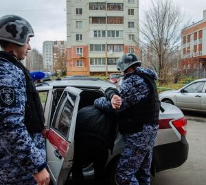 В Кузнецке арестовали мужчину, который сбежал с неоплаченным товаром