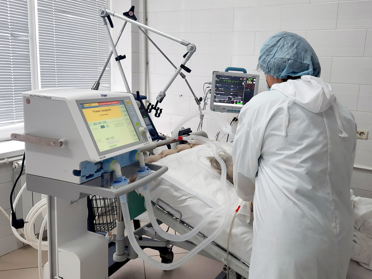 В Пензу поступило восемь новых аппаратов искусственной вентиляции легких