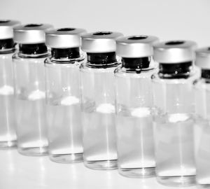 Вирусолог назвал примерные сроки одобрения российской вакцины Евросоюзом