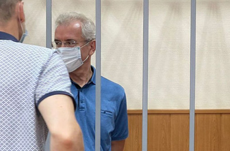 Назначена дата рассмотрения вопроса о продлении срока содержания под стражей Ивана Белозерцева