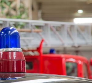 Пожарные спасли человека, которому стало плохо на улице