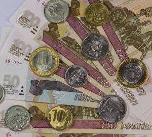 Пензенец за алкоголь продал коллекцию своей сестры