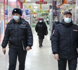 В Кузнецке активно штрафуют безмасочников