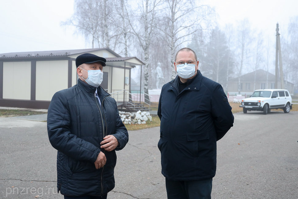 В Иссинском районе построят три новых ФАПа