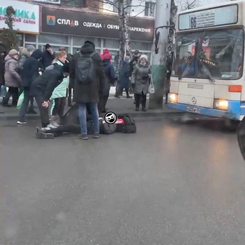 В Пензе пассажир троллейбуса разбил себе голову