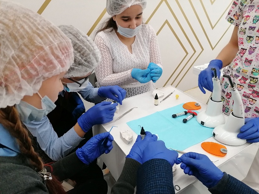 Ольга Чистякова организовала  профориентационную экскурсию для школьников