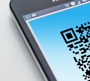В Роспотребнадзоре сообщили, когда могут быть отменены QR-коды