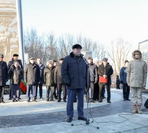 В арбековском сквере 40-летия Победы прошло открытие военно-исторического памятника