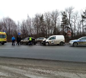 В Пензе двух человек отвезли в больницу после ДТП
