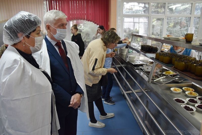В образовательных учреждениях Пензы продолжают контролировать  качество питания