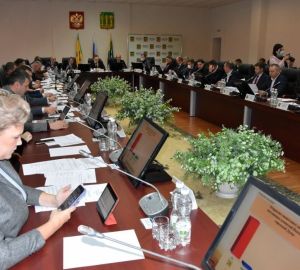 На выплату социальных пособий из городского бюджета выделят более 2-х миллиардов