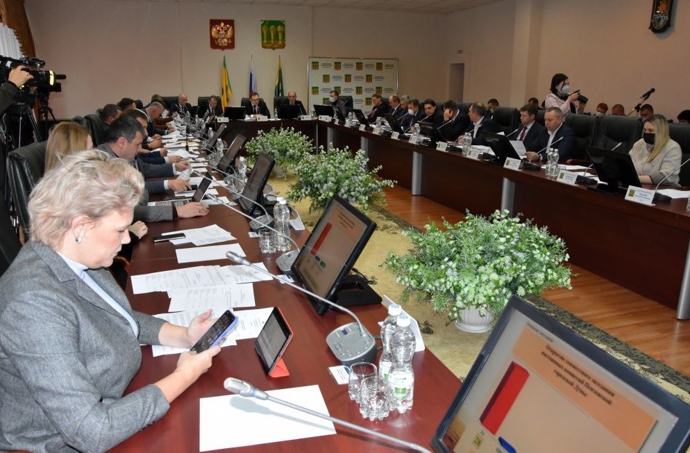 На выплату социальных пособий из городского бюджета выделят более 2-х миллиардов