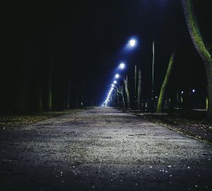 В Тамале по просьбе местных жителей станут дольше работать фонари