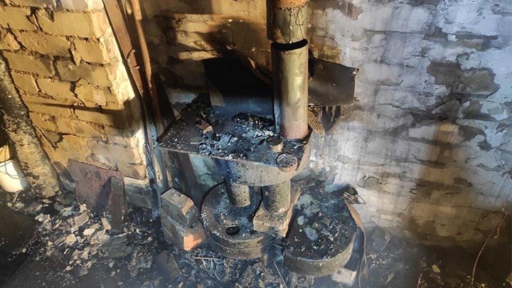 В Заречном вспыхнул гараж с газовыми баллонами