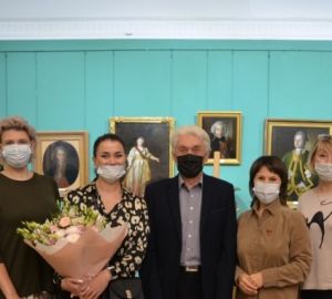 Ольгу Изранову поблагодарили за помощь в реализации детского туристического проекта