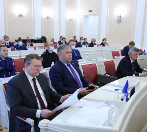 Михаил Макаров сохранил должность главы Счетной палаты Пензенской области