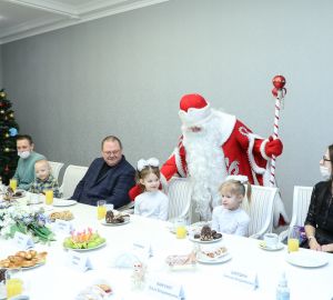 Олег Мельниченко исполнил желания пяти детей