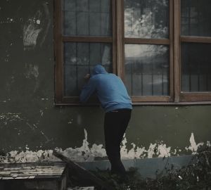 В Пензенской области поймали вора, проникшего в дом через окно