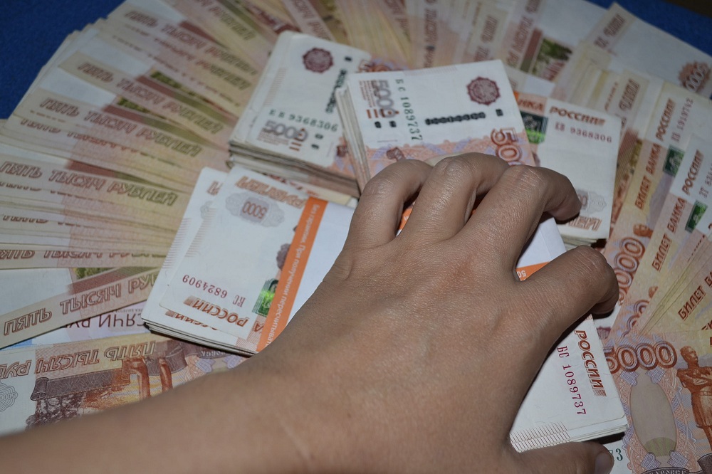 После поступка Федотова в Госдуме предложили проверять чиновников на устойчивость ко взяткам