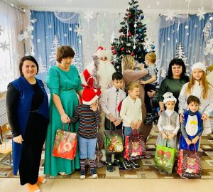 Ольга Чистякова организовала елку для особенных детей