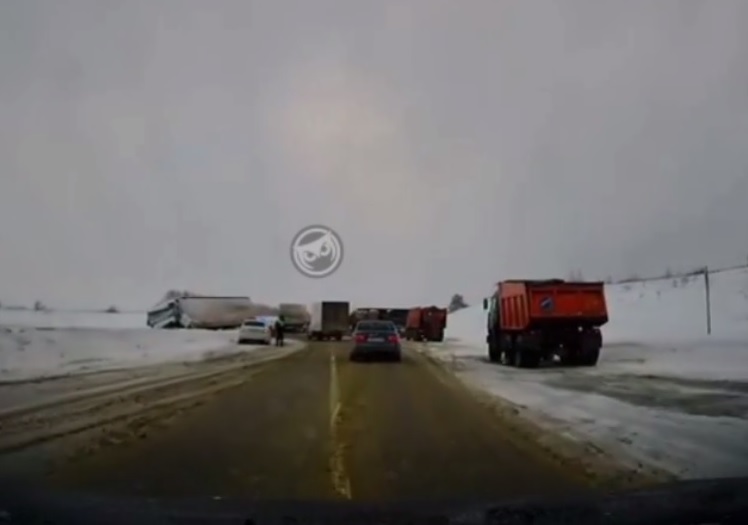 Катастрофы выходных: жесткая авария, смертельный пожар и огонь в ресторане